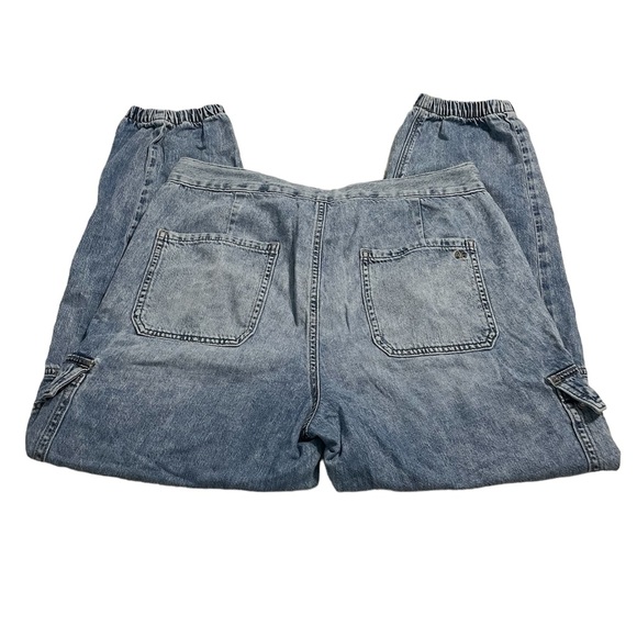 American Eagle Denim Jogger pants - Picture 3 of 4